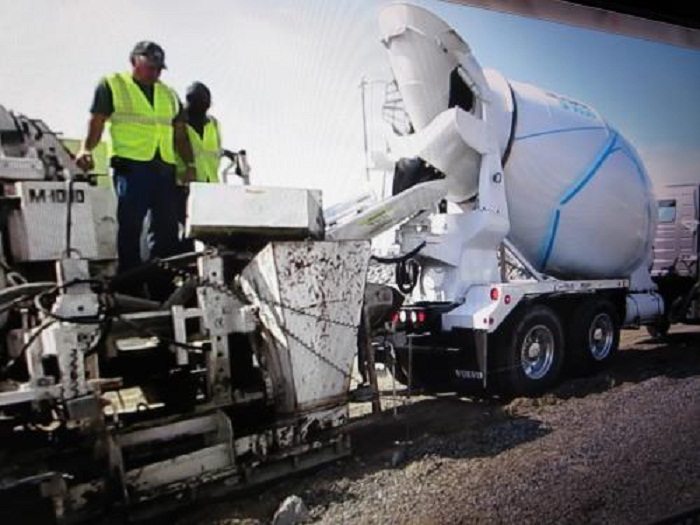 Volvo’s new I-Shift with Crawler Gears Adds Capabilities to Mixer, Dump Trucks