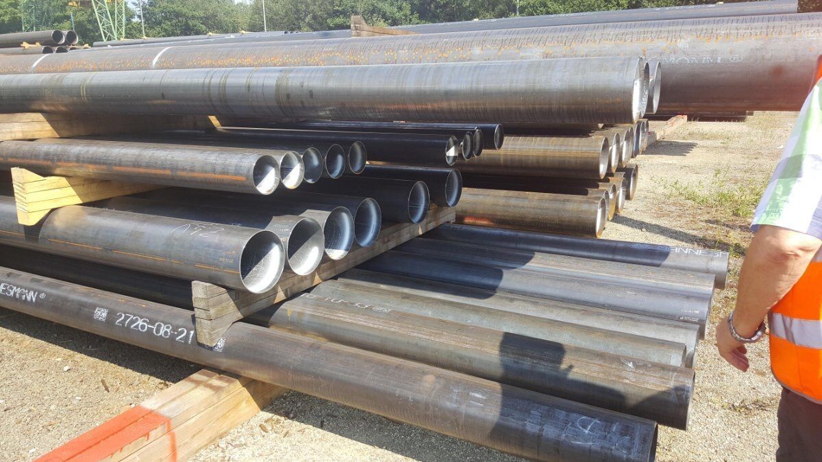 Difference between stainless steel seamless and welded pipes