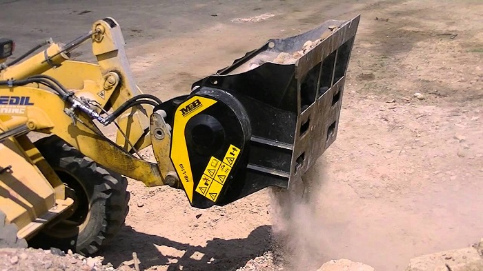 9 tips to use your skid steers, loaders, backhoe loaders to their fullest