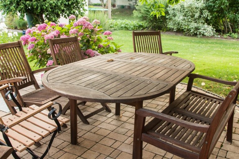 teak outdoor furniture