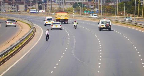 Multimillionen-Dollar-Landstraße Tansanias Kenia im Angebot