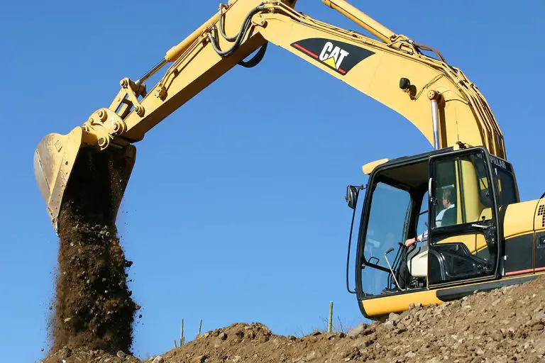 5 useful tips when importing used construction equipment