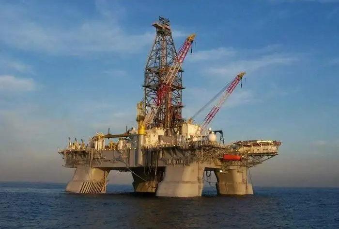 deepwater oil rig