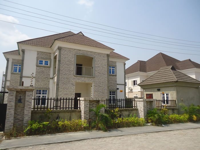 5-bedroom-detached Estate