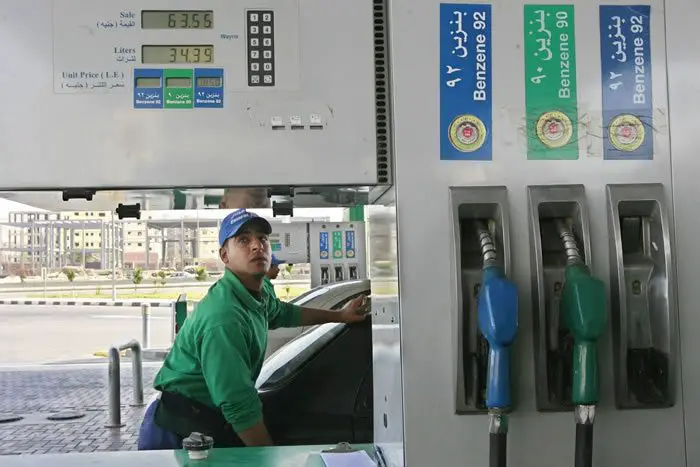 Egypt-fuel-station