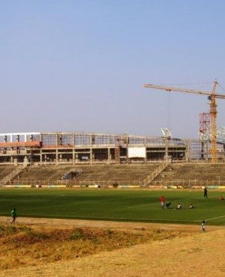 Строительные работы на Национальном стадионе Ндола