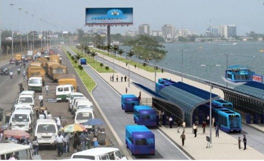 Estación de tren ligero de Iddo a lo largo de la vía rápida de 10 carriles de Badagry