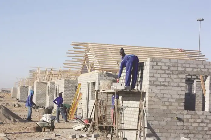 Sich ein Obergeschoss zulegen, statt ein neues Zuhause von Grund auf neu zu bauenArabtec baut weiterhin ein Wohnprojekt in Ägypten
