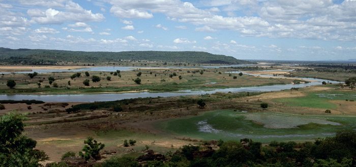 NIWA beaufsichtigt die Baggerarbeiten am Fluss Benue in Nigeria