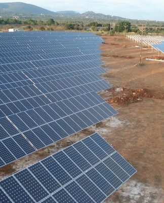 Energieversorger errichtet PV-Solaranlage 10 MW in Gambi