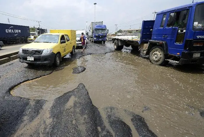 L’Agence de maintenance des routes du Nigéria réhabilite l’autoroute Kaduna-Abuja