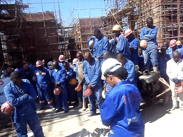 Construction workers in Zimbabwe demand pay rise