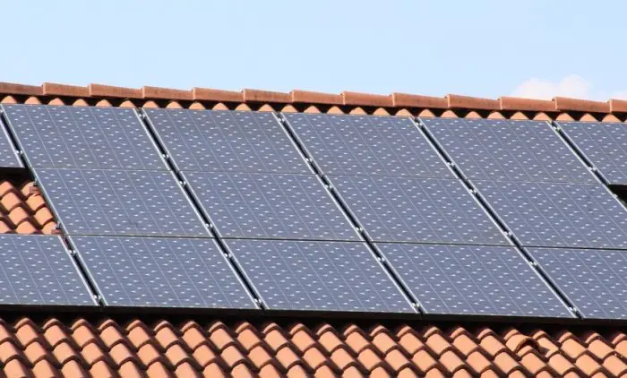 StanChart partners with Azuri Technologies Ltd on solar energy