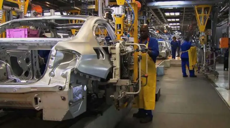 Dangote prévoit la construction d'une usine d'assemblage de véhicules de 100 millions de dollars au Nigéria