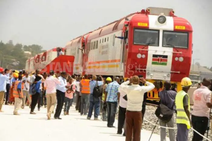 Le premier train SGR du Kenya fait le voyage Nairobi-Mombasa en 6 heures