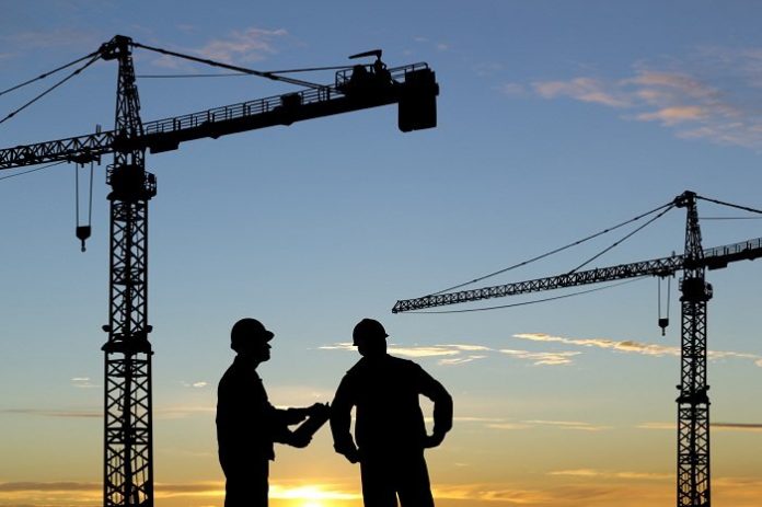 अफ्रीका के निर्माण उद्योग के विकास में शीर्ष 4 कारक हैं
