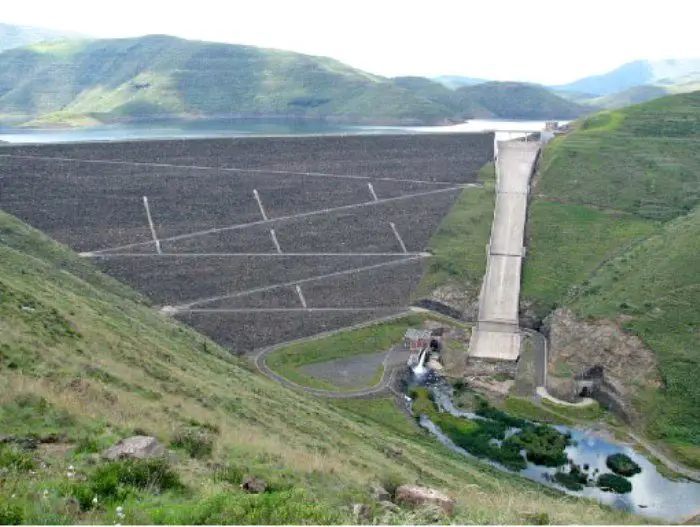 Einheimische lehnen den Bau eines umstrittenen kenianischen Staudamms wegen Entschädigung ab