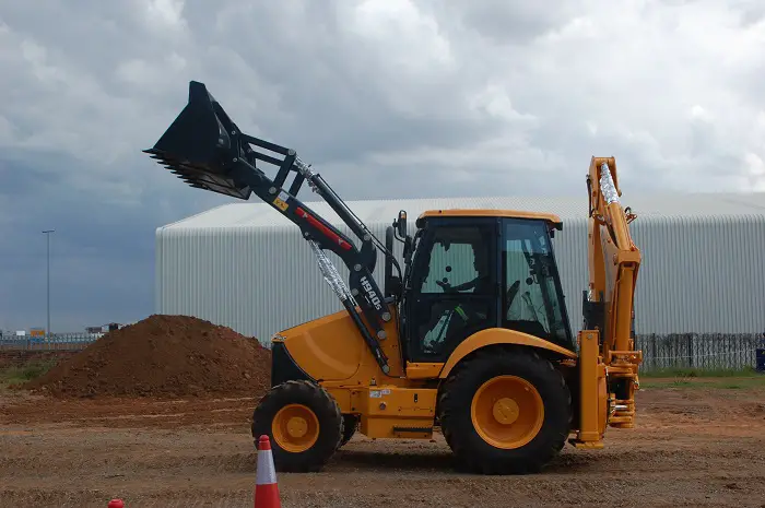 HPE Africa launches H940s backhoe loader series