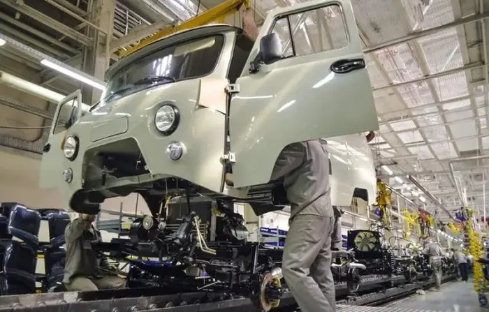 Russischer Lkw-Hersteller errichtet Montagewerk in Senegal