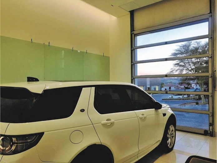 Maxiflex, secures order to supply and install glass door systems in SA