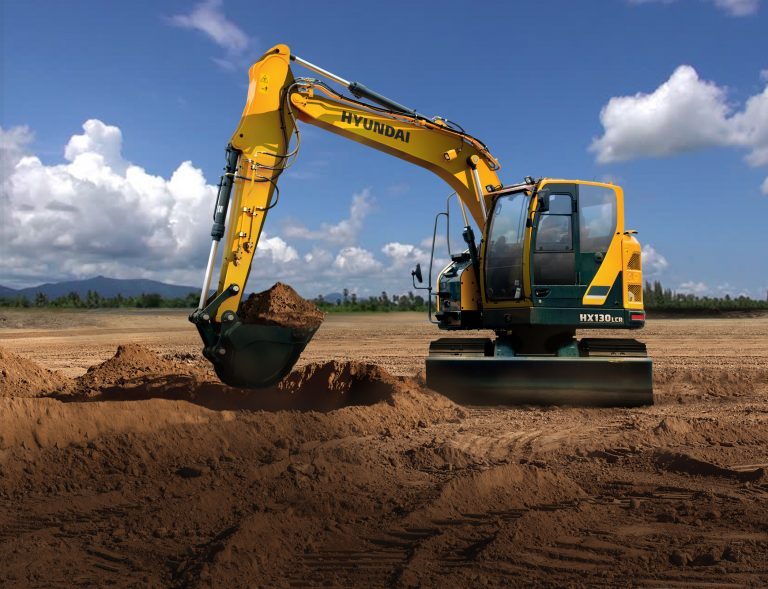 Hyundai-HX130LCR-Excavator-768x589