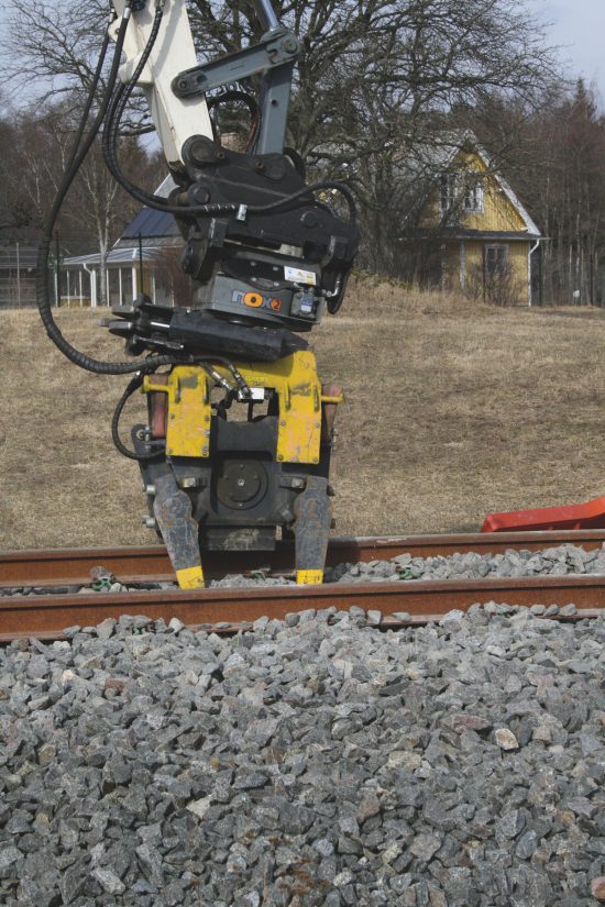 Kinshofer introduces new excavator tampers attachments for railway maintenance