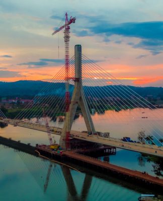 Neue Nilbrücke in Uganda in Betrieb genommen