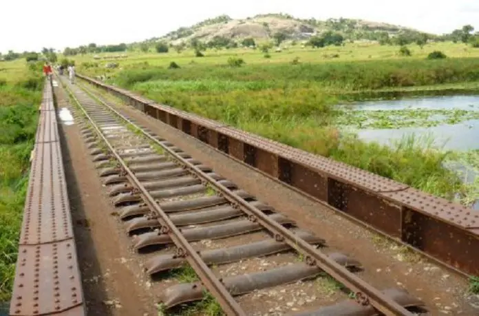 इटली इथियोपिया को वित्त देने के लिए, इरिट्रिया रेलवे लाइन परियोजना