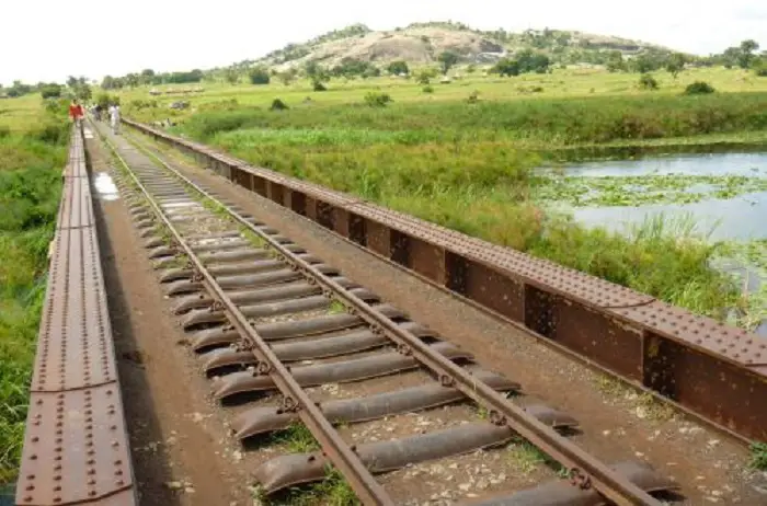 Uganda erhält Zuschuss für die Sanierung der Eisenbahnlinie Tororo-Gulu