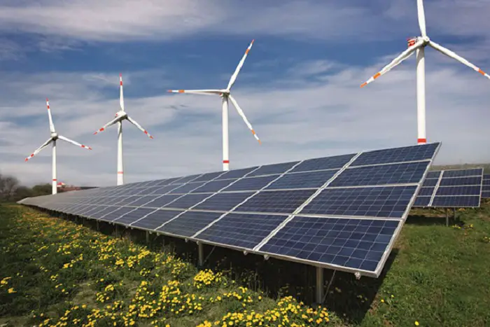 Tanzania busca inversores para proyectos de plantas de energía eólica y solar