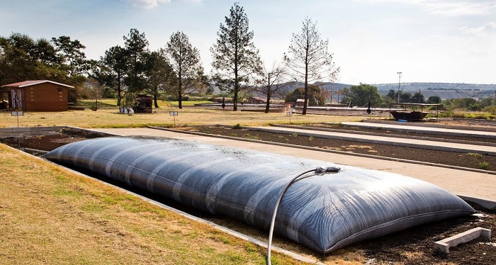 Fibertex geotextile dewatering bags for desludging wastewater ponds