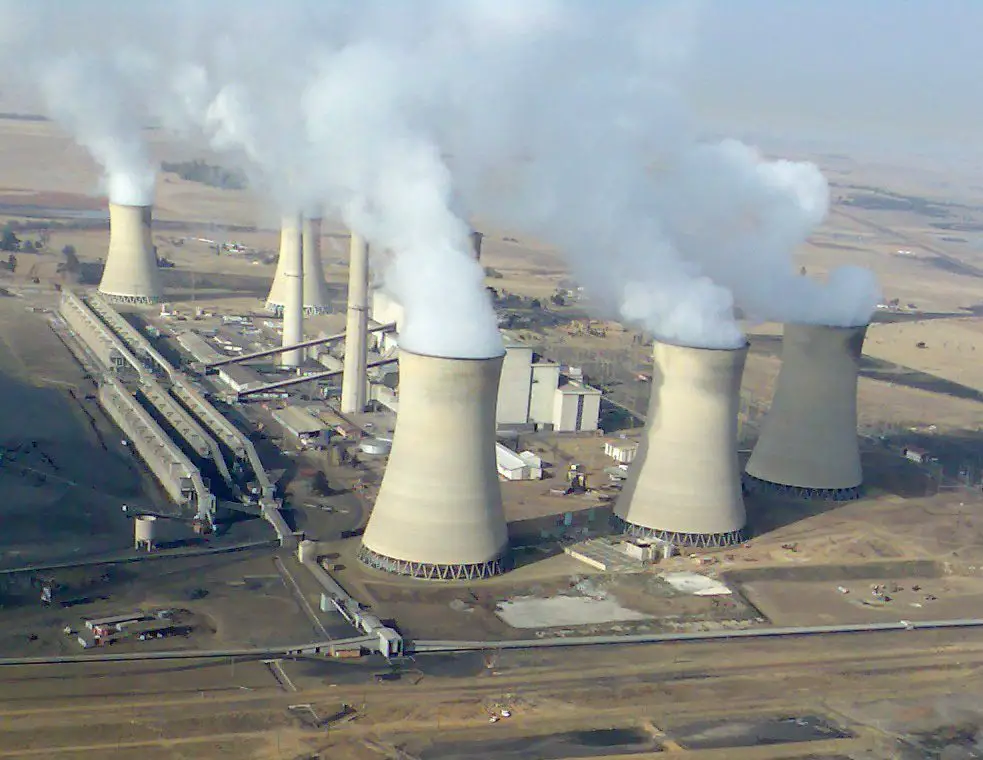 Simbabwe treibt das Wärmekraftwerk Bulawayo wieder an