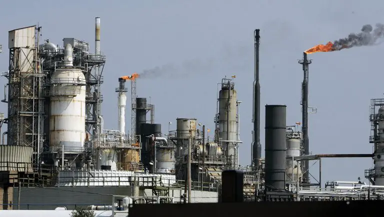 La construction de la plus grande usine pétrochimique du monde en Russie va bientôt commencer