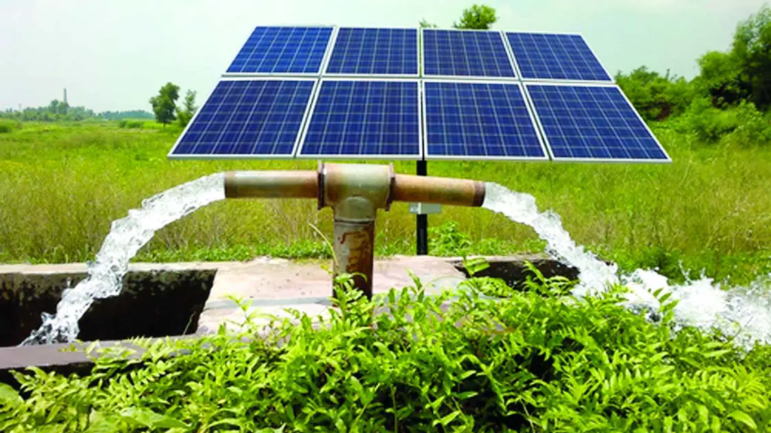 Uganda gibt solarbetriebenes Bewässerungssystem in Betrieb