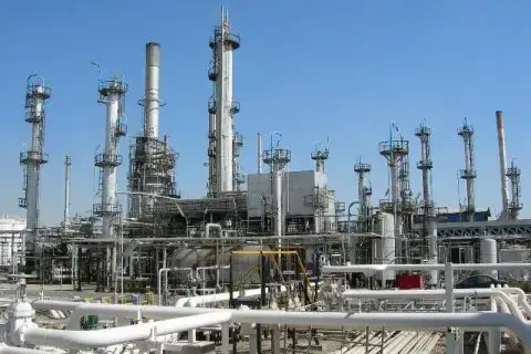 oil refinery Angola
