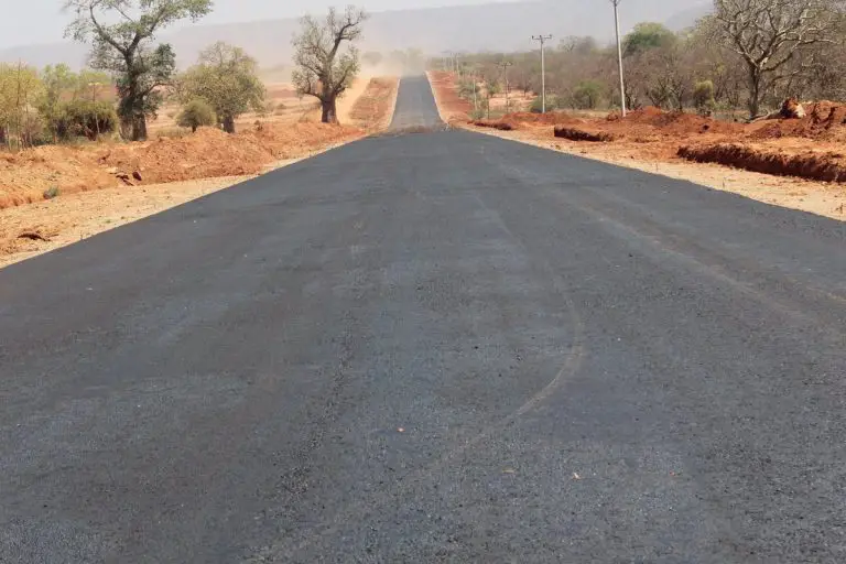 Construction of Kenya’s Kibwezi-Mutomo-Kitui road 53% complete