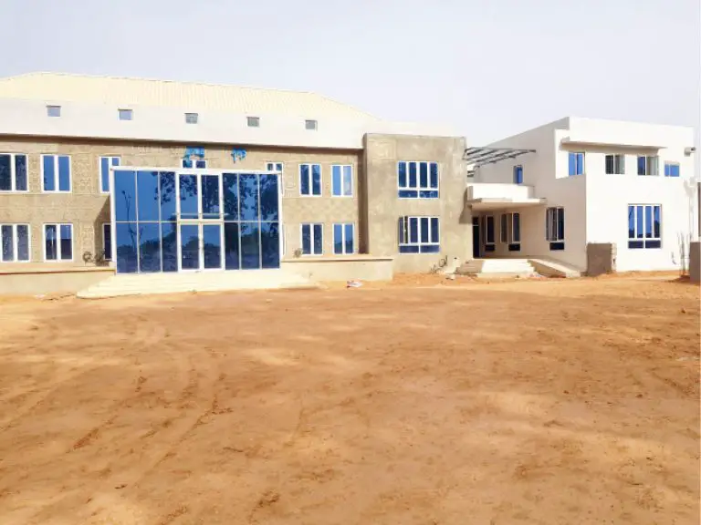 Die eerste ultramoderne landbou-kommoditeitsmark in Nigerië is amper voltooi