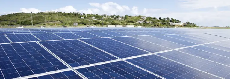 Implementación de soluciones de energía solar en África