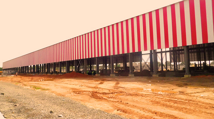 Bau des größten Stahlwerks Westafrikas abgeschlossen