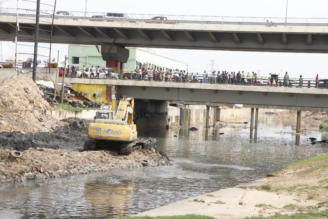 Le Ghana reconstruira le drain de la rivière Odaw