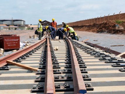 Ferrocarril de vía estándar de Kenia