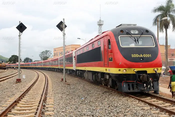 Rail de voie métrique (MGR) Uganda