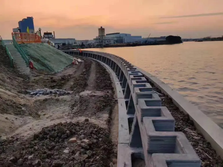 China finishes construction of world?s first 3D printed revetment wall