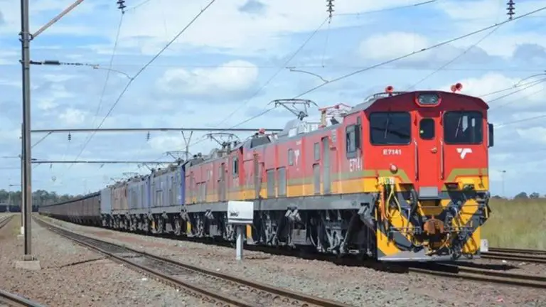 Il Sudafrica accantona 89 milioni di dollari per l'aggiornamento della linea ferroviaria di Città del Capo