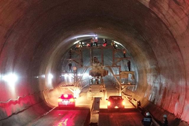 Le plus long tunnel ferroviaire à grande vitesse de Chine orientale achevé