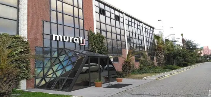 Haffner & Murat Machinery: fornisce macchinari di produzione innovativi e di alta qualità al settore della fabbricazione di porte e finestre