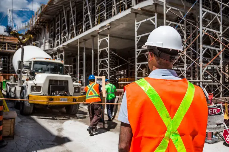 Le secteur de la construction représente la moitié des emplois les plus dangereux aux États-Unis