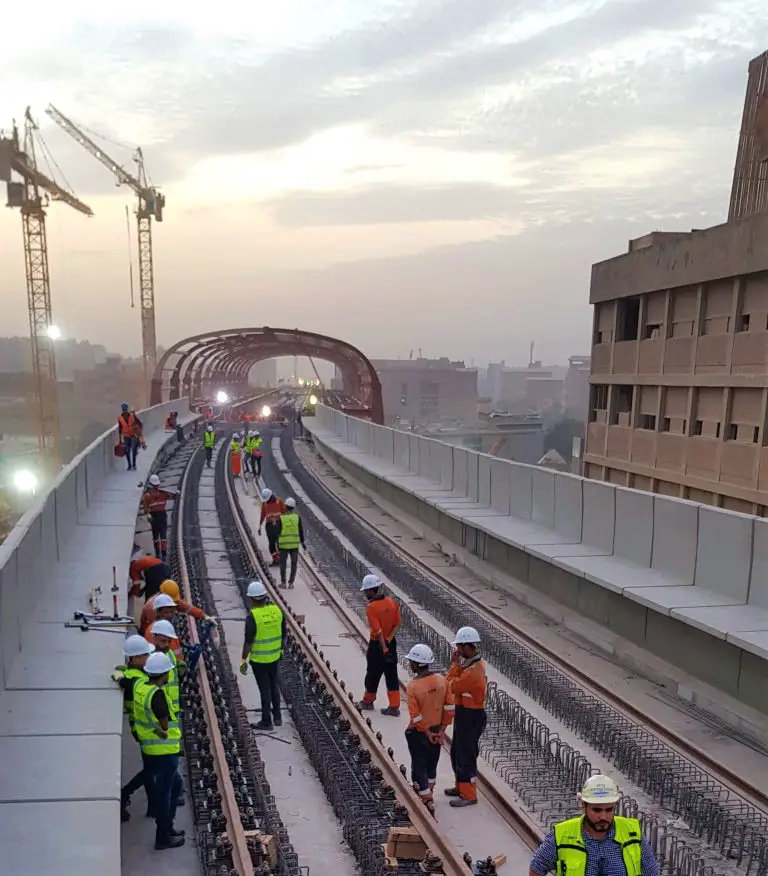 Egypt awards contracts for implementation of Cairo Metro Line 4 project