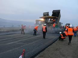 Aserbaidschan beginnt mit dem Bau einer 100 km langen Autobahn.