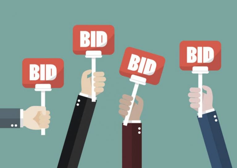 Top 6 advantages of using a digital bid board